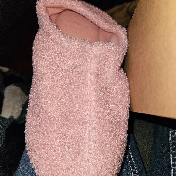 Relax Now Pink Fuzzy Slippers – Memory Foam, Women’s 9 / 10, Cozy Comfort NEW - Picture 6 of 8